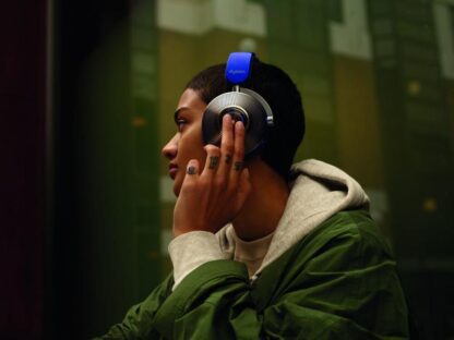 Dyson Zone Noise Cancelling Headphones B - Image 9
