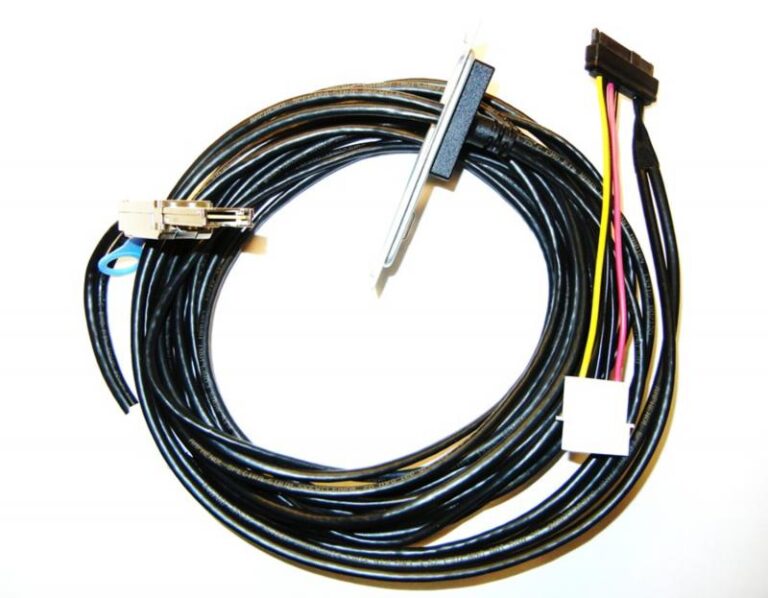 HPE 1U RM 4M MINI SAS LTO CABLE KIT EU Supplies