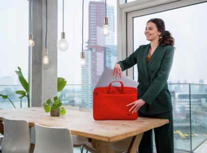 Trust Bologna Bag ECO 16" laptops red - Image 13