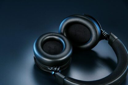 Razer Kraken V4 Pro headphones - Image 7