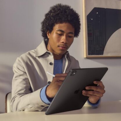 iPad Pro 13 SIM 256GB Space Black (2024) - Image 7