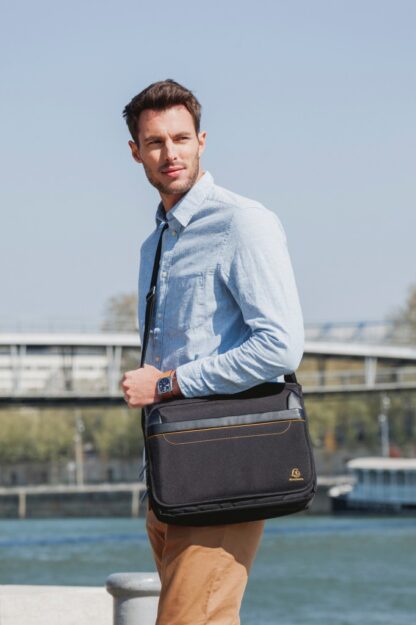 Exactive Messenger Bag for Laptop Black - Image 5