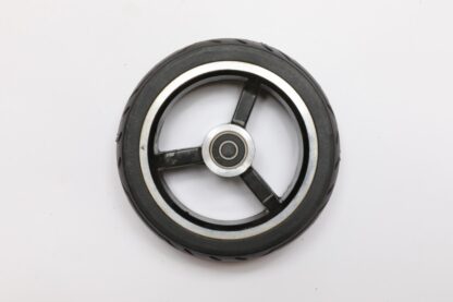 Rear wheel with scooter hub