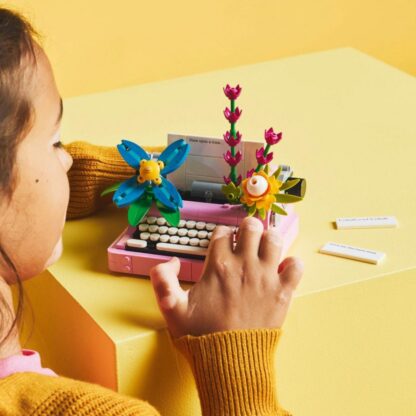 Typewriter with Flowers 31169 - Image 4