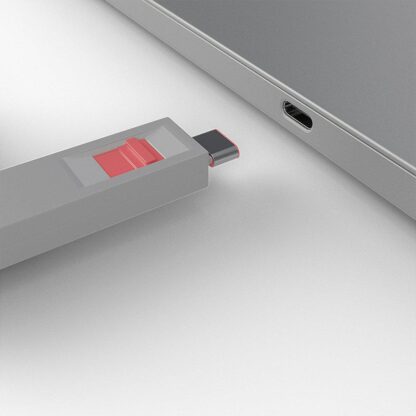 Lindy 4xUSB C Port Blocker (w key), pink - Image 2