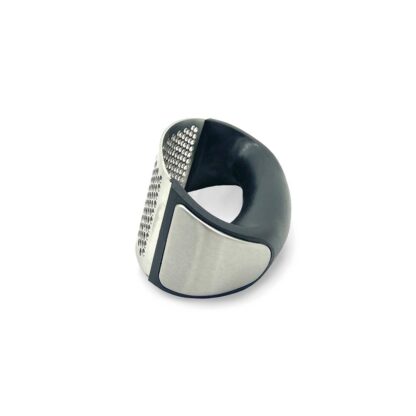 CURVED GARLIC PRESS 10.8x5x7.2 CM - Image 5