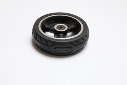 Rear wheel with scooter hub - Image 2