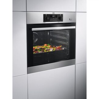 Built-in multifunctional electric oven AEG BES351110M