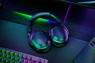Razer Barracuda PRO headset with microphone