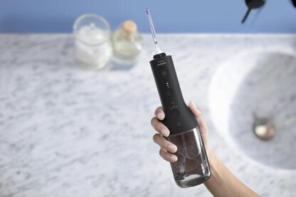 Sonicare HX3826/33 Oral Irrigator - Image 3
