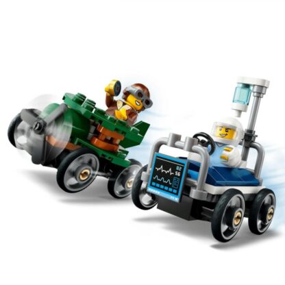 Airplane vs. Hospital Bed Race Car Pack 60459 - Image 2