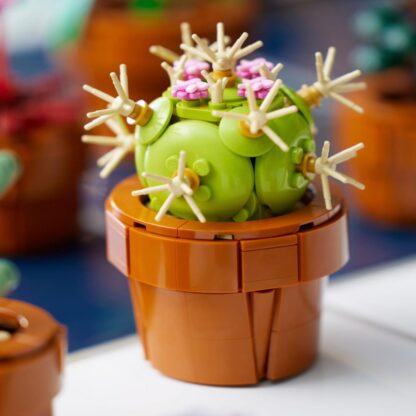 Tiny Plants 10329 - Image 8