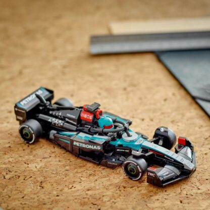 Mercedes-AMG F1® W15 Race Car, LEGO 77244 - Image 7