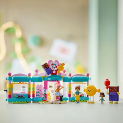 Heartlake City Candy Store 42649 - Image 6