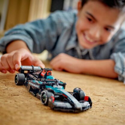 Mercedes-AMG F1® W15 Race Car, LEGO 77244 - Image 8